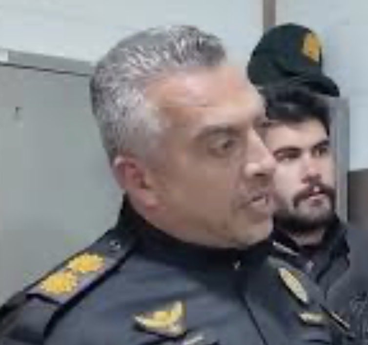 IranOpenSociety's tweet image. عامل کشتار تبریز

مزدور جنایتکار محمد بزرگی 

فرمانده یگان امداد تبریز در کشتار دیماه

#تک‌زنی
#پهلوی