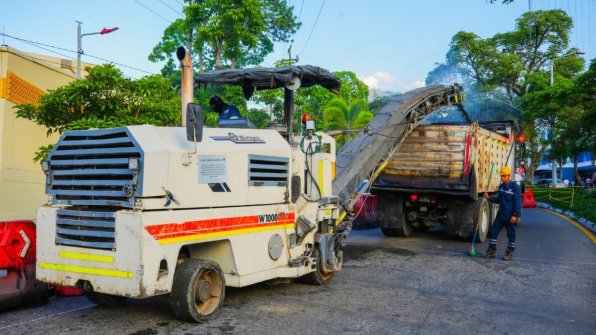#Ibagué #Movilidad | En los últimos dos años, la capital tolimense ha fortalecido su infraestructura urbana con la pavimentación de más de 200 cuadras, una apuesta que mejora la movilidad, la conectividad y la calidad de vida. 
elcorrillo.co/ibague-avanza-…