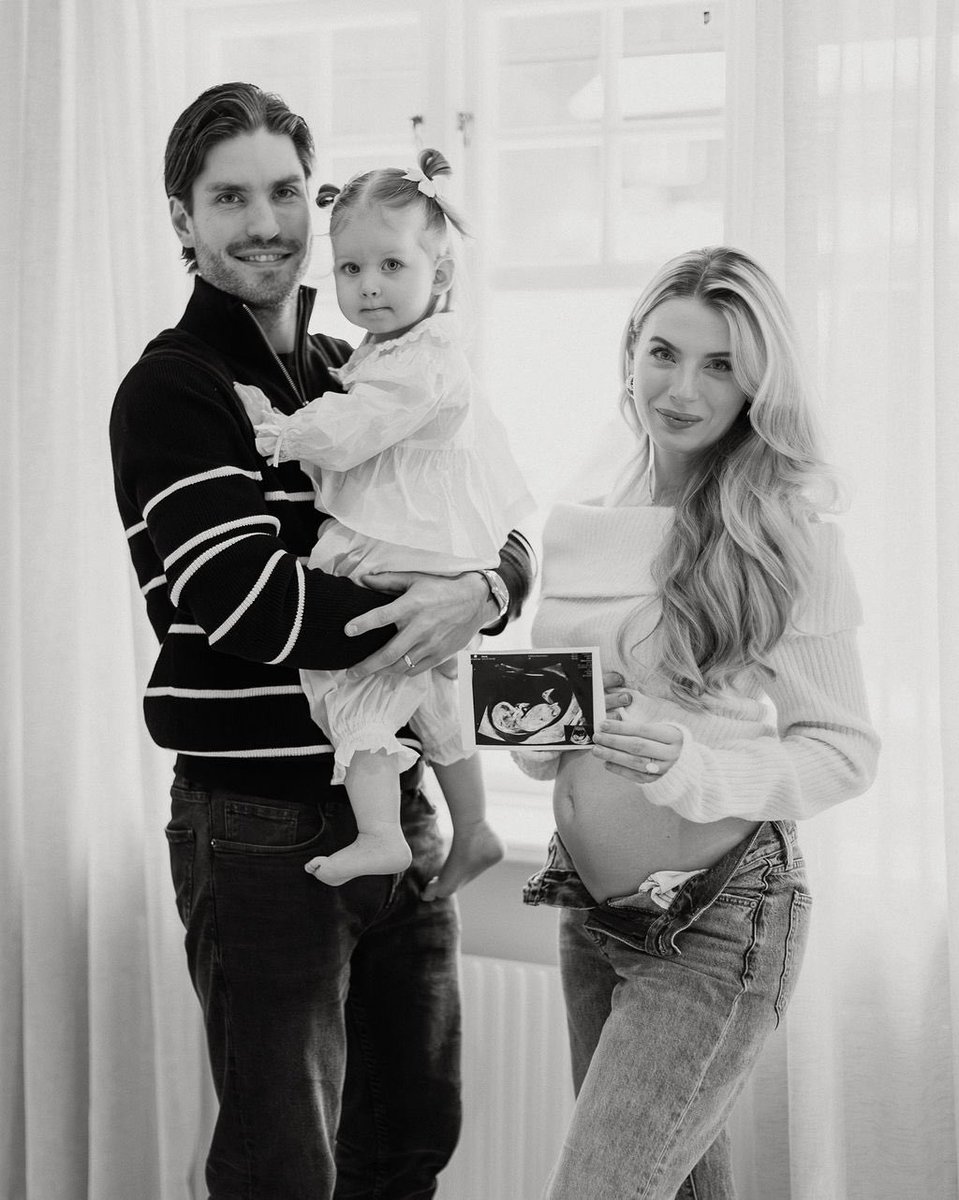 Somehow, love always makes room. We can’t wait to welcome our second little miracle this summer!!!👶🏻✨