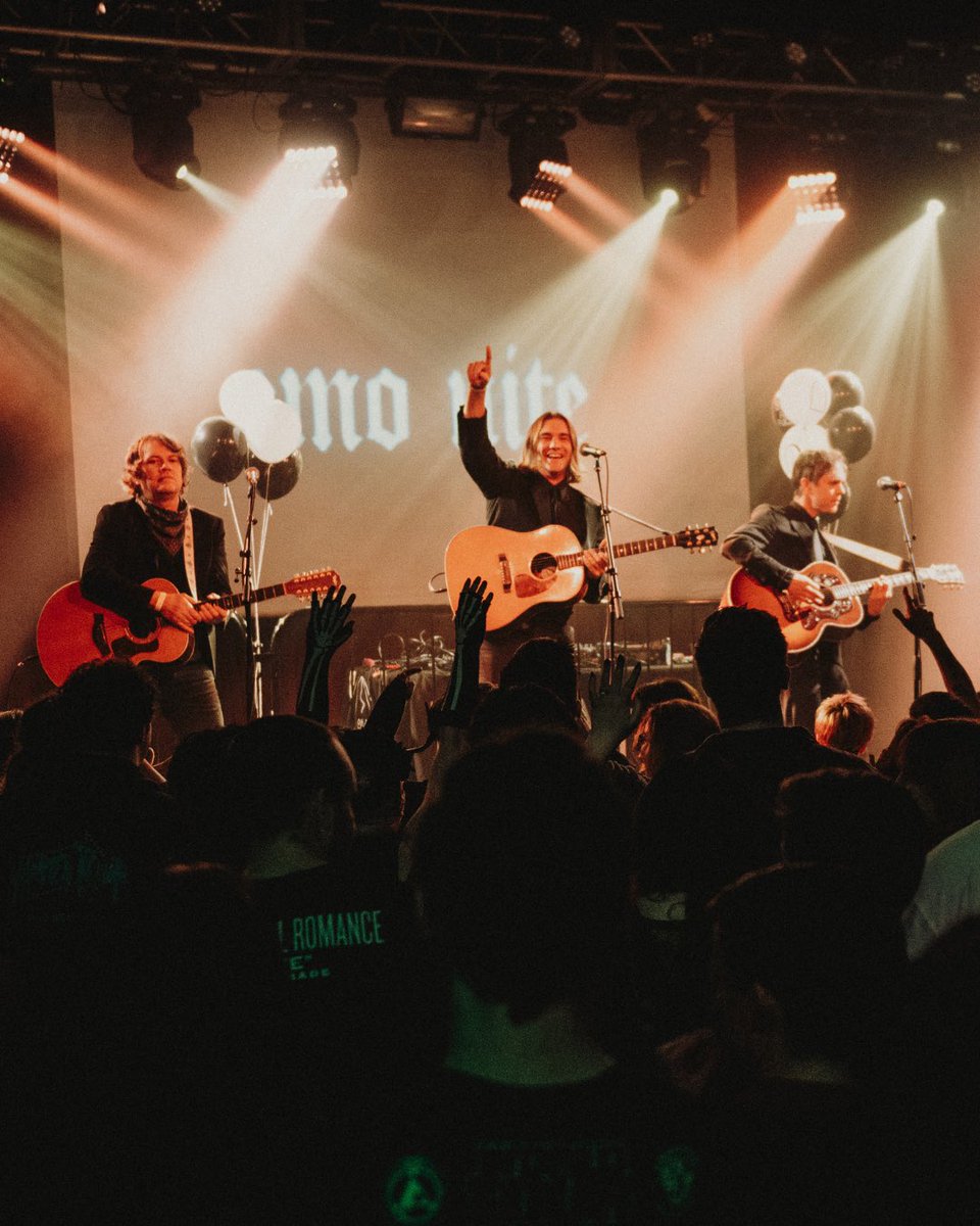 The Click Five tweet media