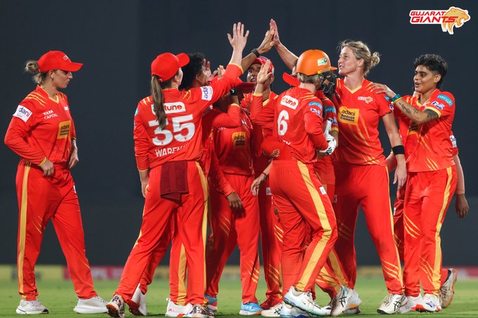 Gujarat Giants get their first-ever win over Mumbai Indians 👏