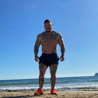 Lee G tweet media
