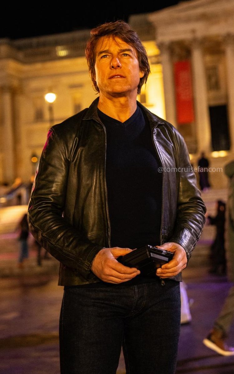 TomCruiseFanCom's tweet image. Tom Cruise says goodbye to Mission: Impossible.

#tomcruise #missionimpossible