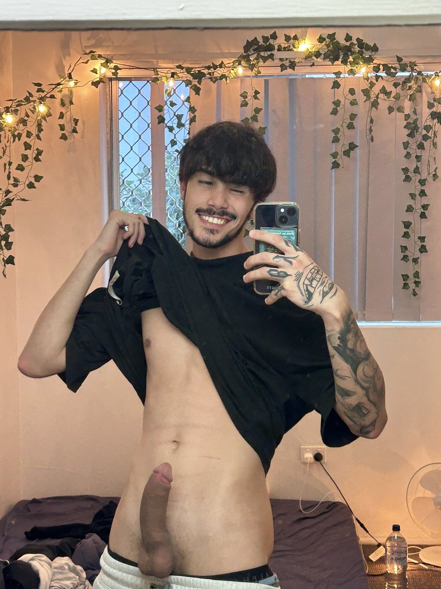 Pau e sorriso bonito