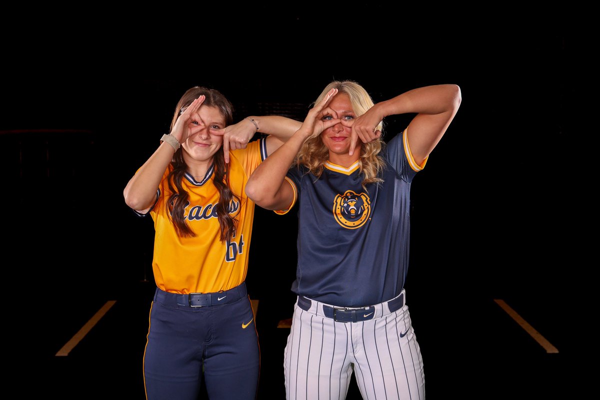 RacersSoftball's tweet photo. 6️⃣…or 7️⃣ days until opening day

#GoRacers🏇 https://t.co/KfHfQLJfDf
