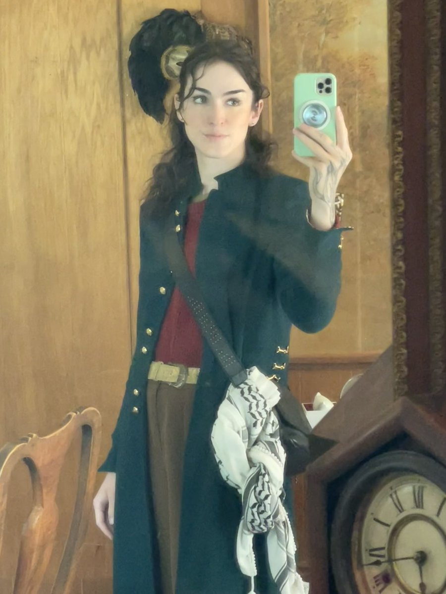 anna !!! :)) 🇵🇸🌸✨🌸🇵🇸 tweet media