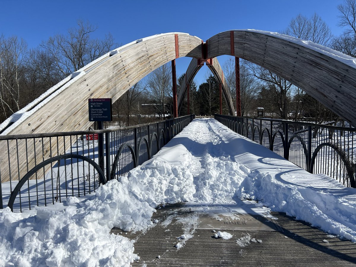 Hey <a href="/ColsRecParks/">Columbus Rec & Parks</a>, any time frame on when the Broadmeadows Connector to the Olentangy Trail can be plowed? The trail itself looks great so great work there!
