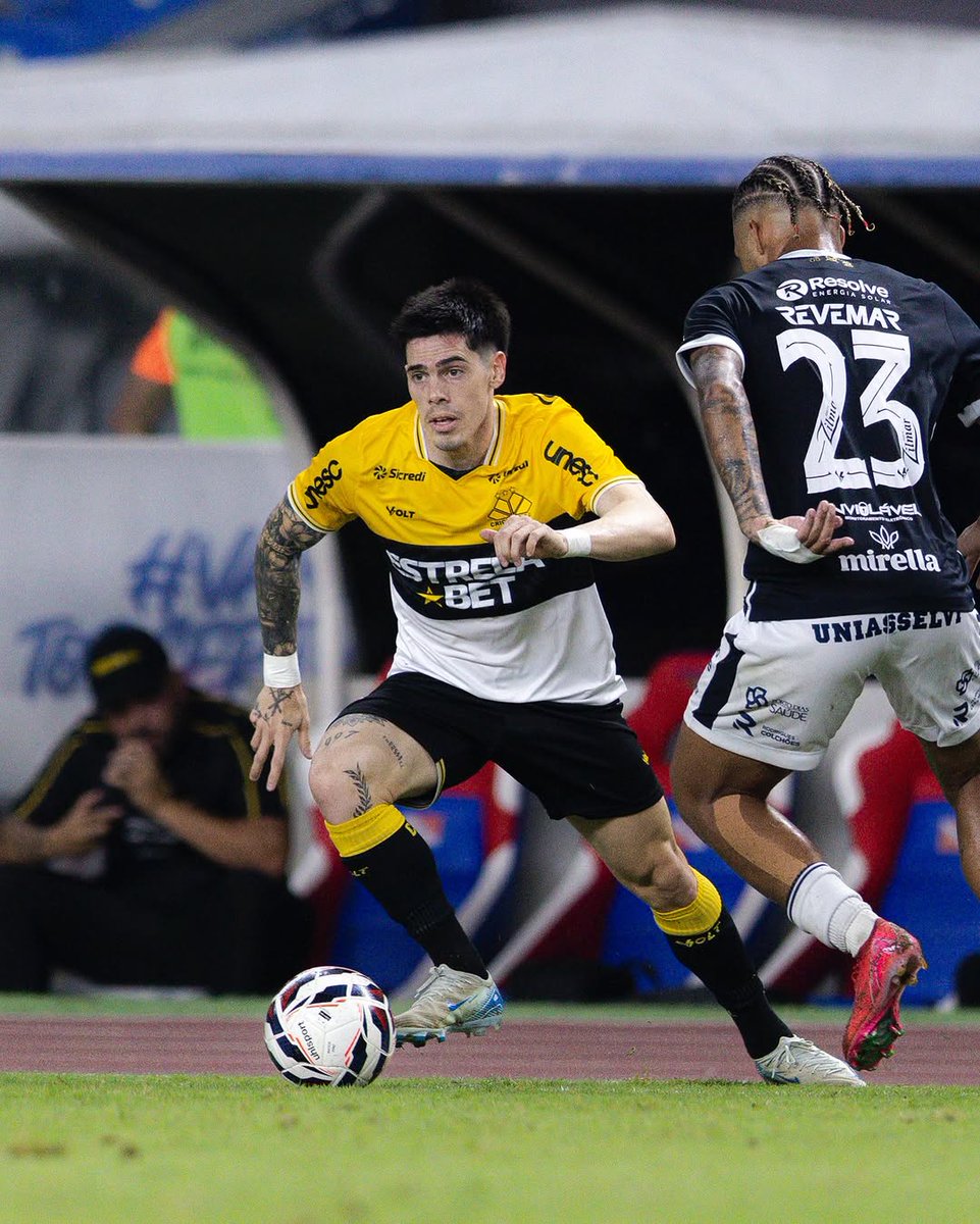 🚨 El extremo por derecha que también puede jugar por banda izquierda, Benjamín Borasi, argentino de 28 años de última temporada en #Criciúma 🇧🇷 y que también vistió la camiseta de #SarmientoJunín entre otros, será jugador de #SanMartínTuc.