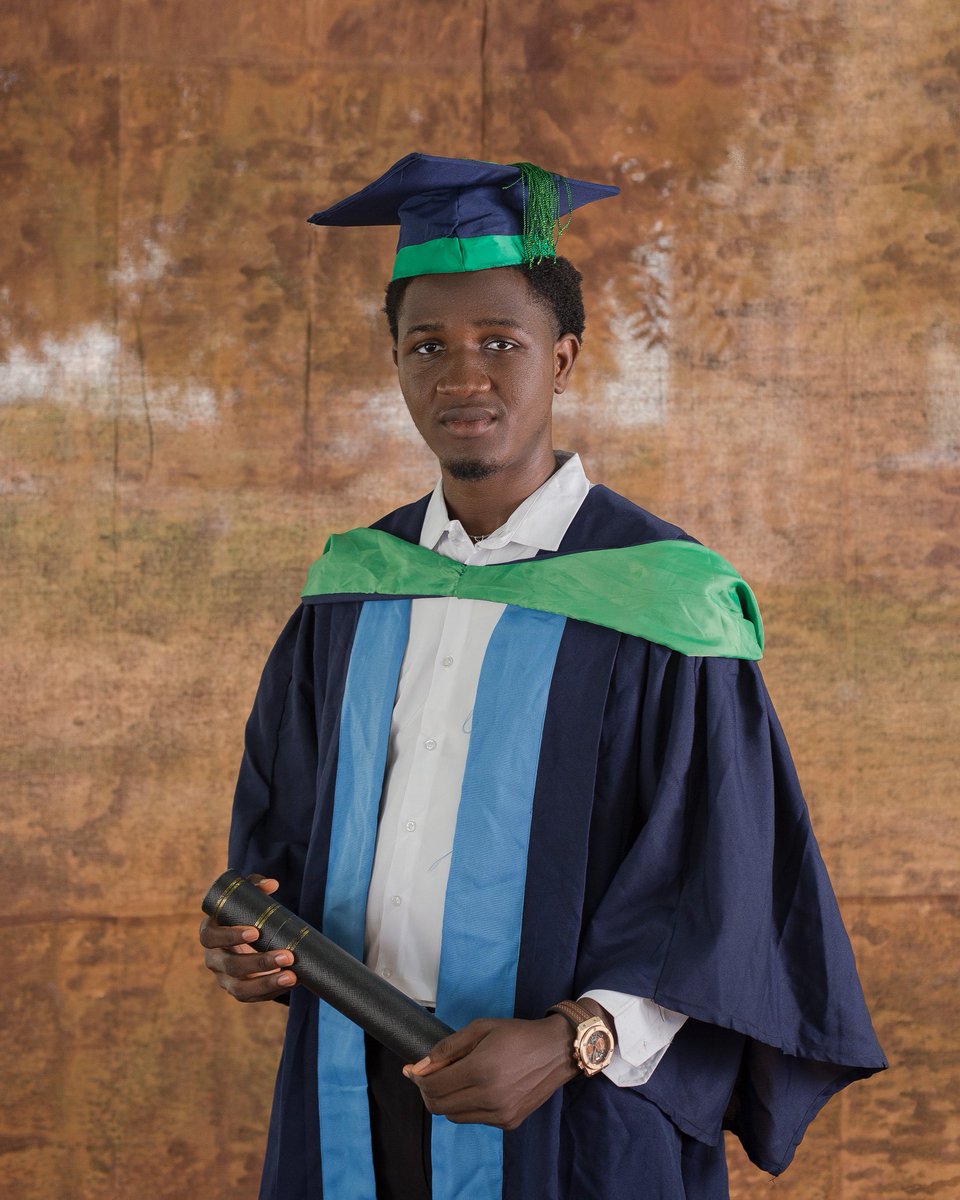 dahv_id16's tweet photo. Official a Graduate.
#OOUConvocation https://t.co/UhpHMJQWD2
