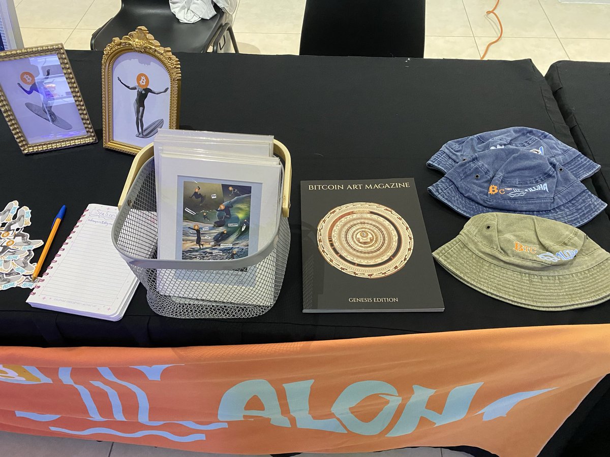 Repping <a href="/BitcoinArtMag/">Bitcoin Art Magazine</a> at #PlanB
Spreading Aloha