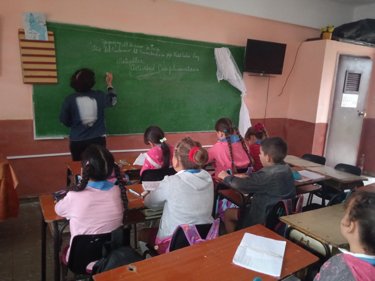 En el seminternado Camilo Cienfuegos de #Yaguajay, #SanctiSpíritusEnMarcha las maestras laboran por un óptimo proceso docente educativo. #CubaMined #CubaEduca