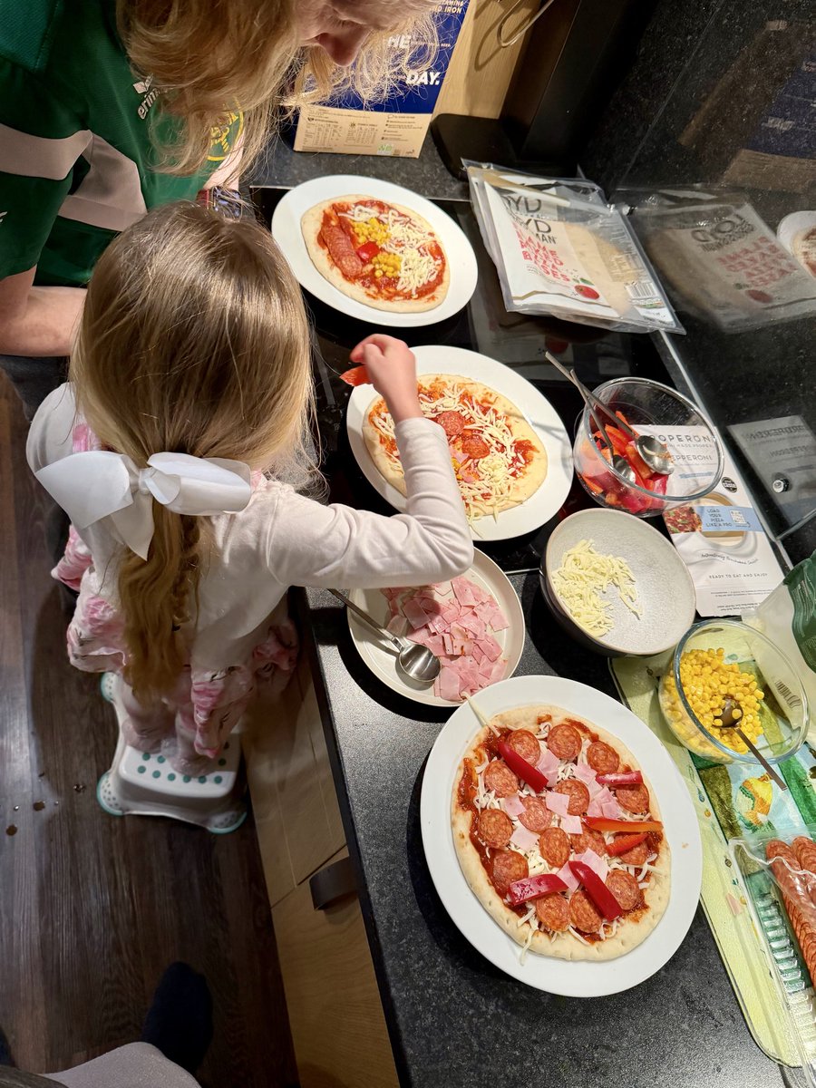 CybermanAndy's tweet image. Making pizzas with my granddaughter.
A good fun time.