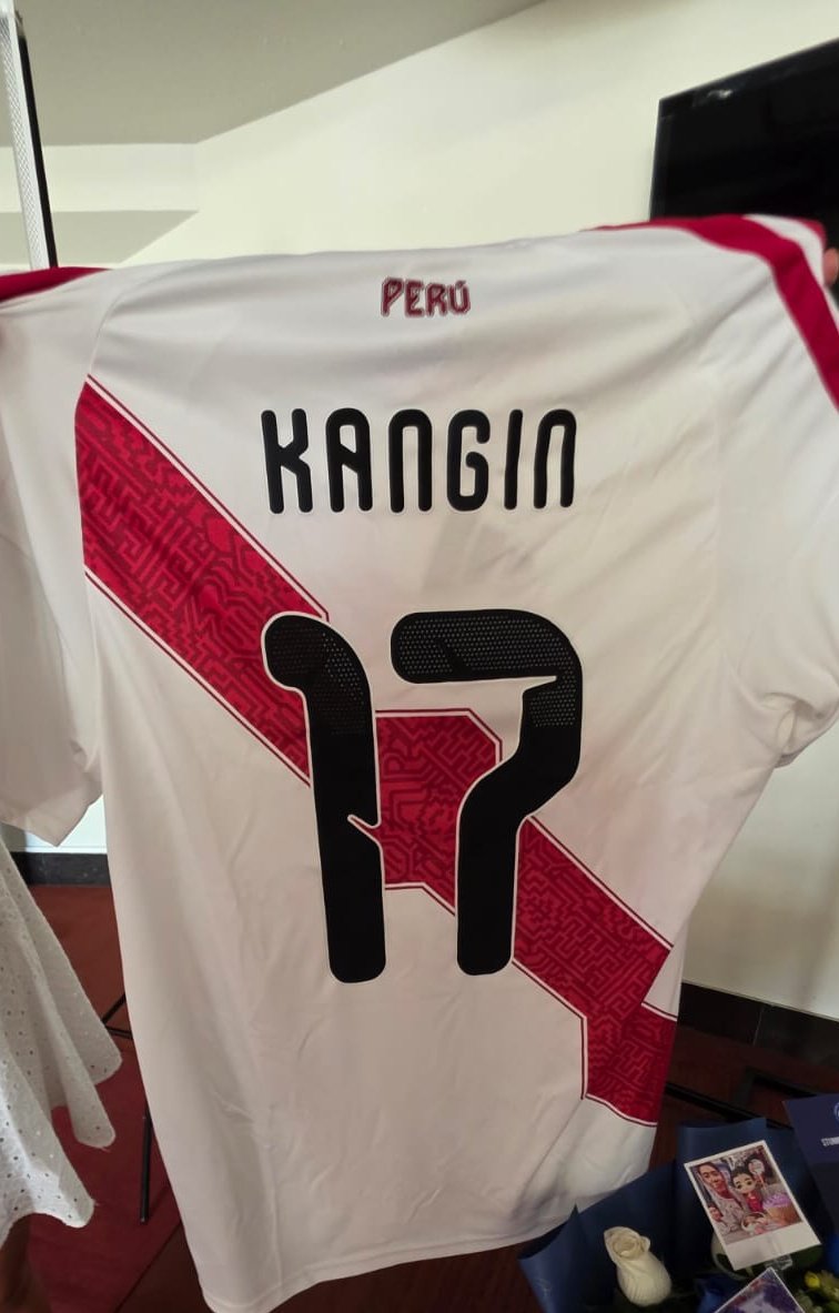 Proyectos para Kangin 💙
La <a href="/UnionSJPeru/">Super Junior - Unión de Fanbases en Perú 🇵🇪💙</a> ya llegó al recinto para dejar los presentes para recibir a Kangin, gracias por el apoyo de ustedes se logro la meta ✨️🥹 

#KANGIN #2026KANGINFANMEETING
#2026_KANGIN_STUNNINGTOGETHER_IN_LIMA #KANGININPERU #KANGININLIMA 

<a href="/CamomilesPeruM/">Camomiles 강인 Perú - Memories 🇵🇪</a>