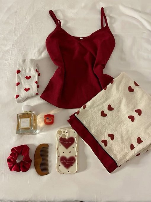 Risa 👛👡🌺🌹 (@risa_r1) on Twitter photo 