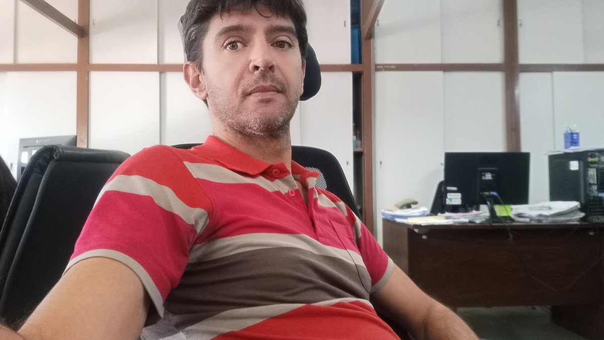 IngMartin86's tweet photo. Se cae del cansancio 🫩💀 https://t.co/GZQFpTUZpa