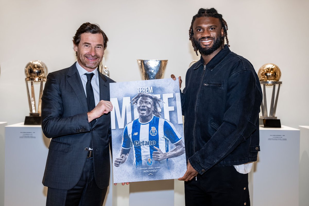 “Adoro marcar golos e trabalhar em prol da equipa”

Terem Moffi é Dragão 💙