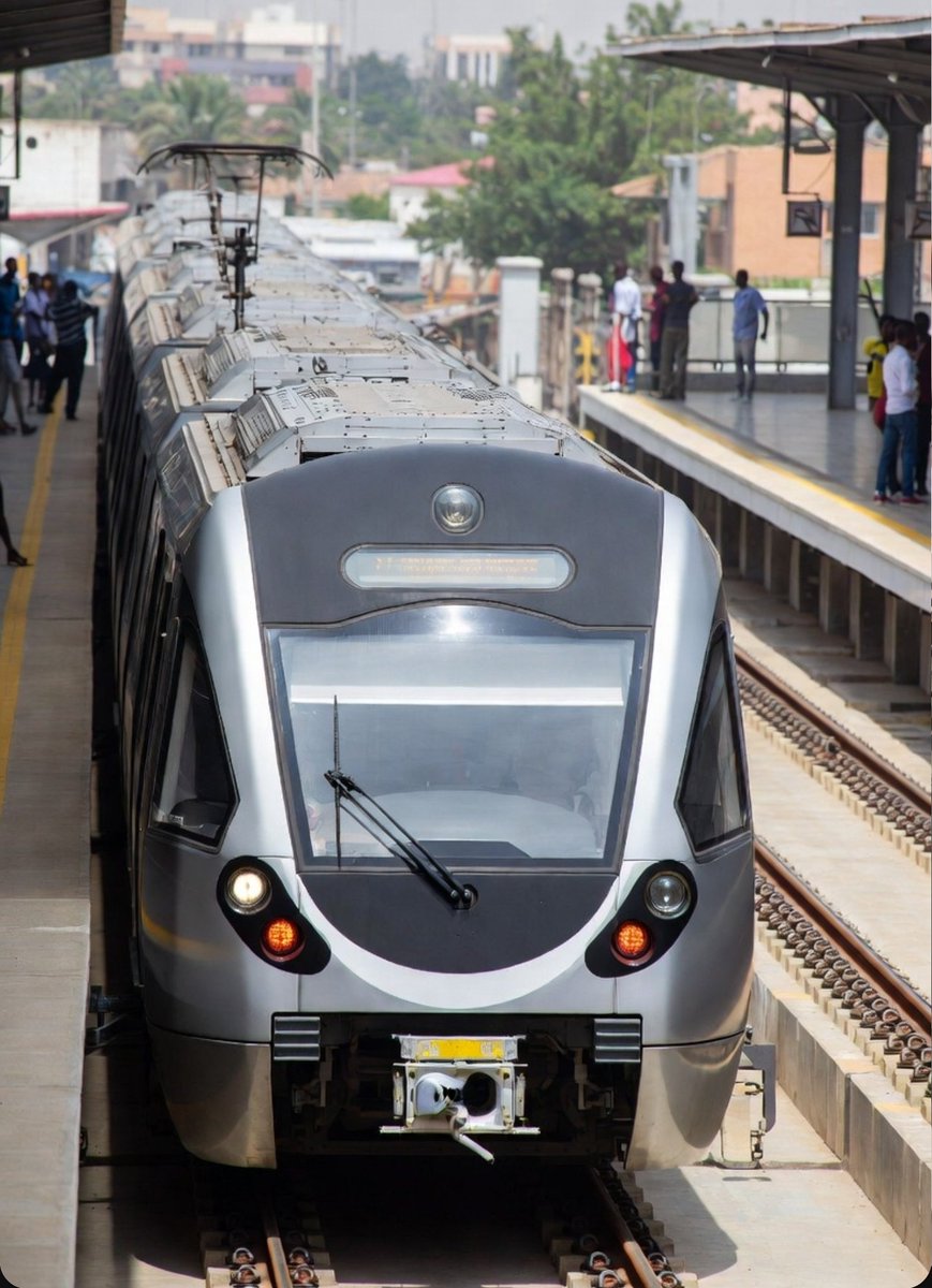 🔴🇧🇫🚇| El primer ministro Rimtalba Jean Emmanuel Ouédraogo anuncia, este 30 de enero de 2026 ante la ALT, el inicio de estudios de prefaisabilidad para un sistema de metro en Ouagadougou y Bobo-Dioulasso.

 ¡Un avance clave para la modernización urbana en Burkina Faso!