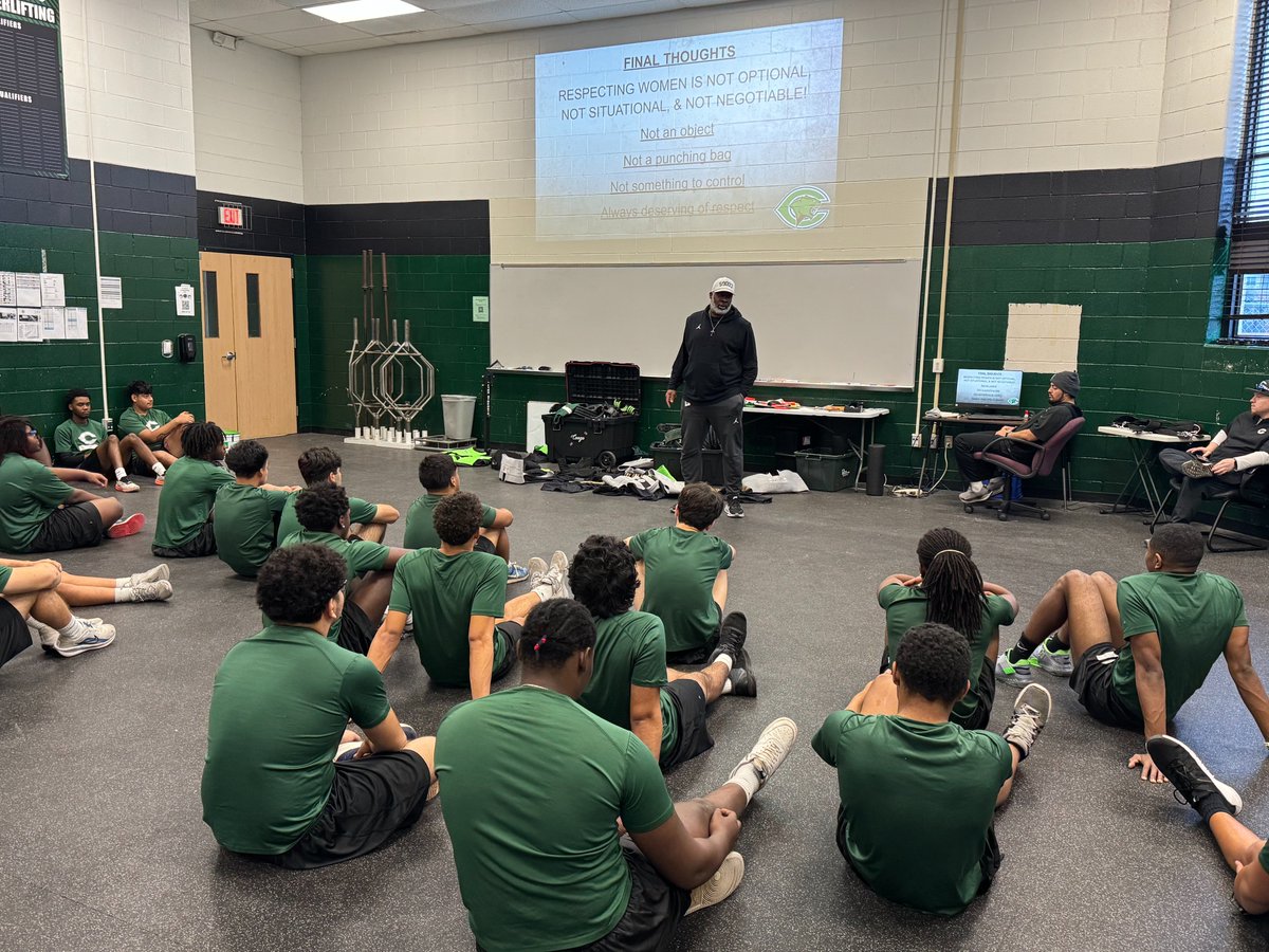 Coach Cuellar tweet media