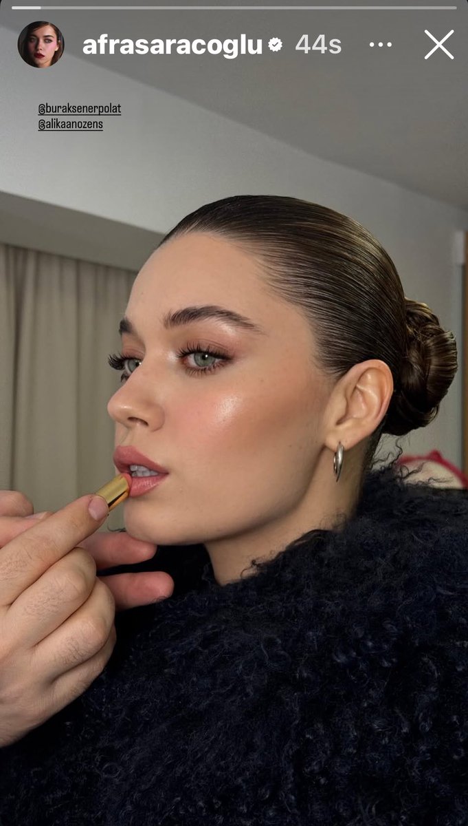 Afra Saraçoğlu World Fan Club tweet media