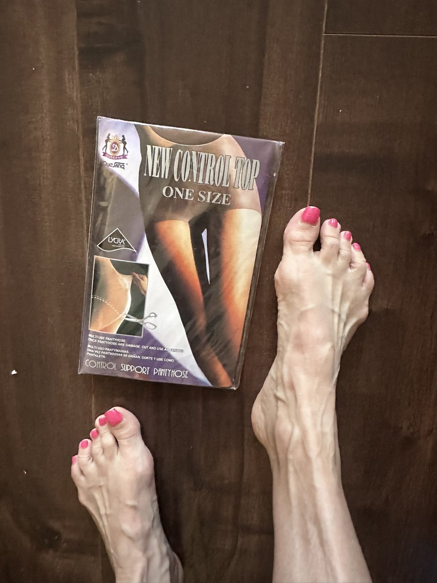 i will be wearing panty hose today.