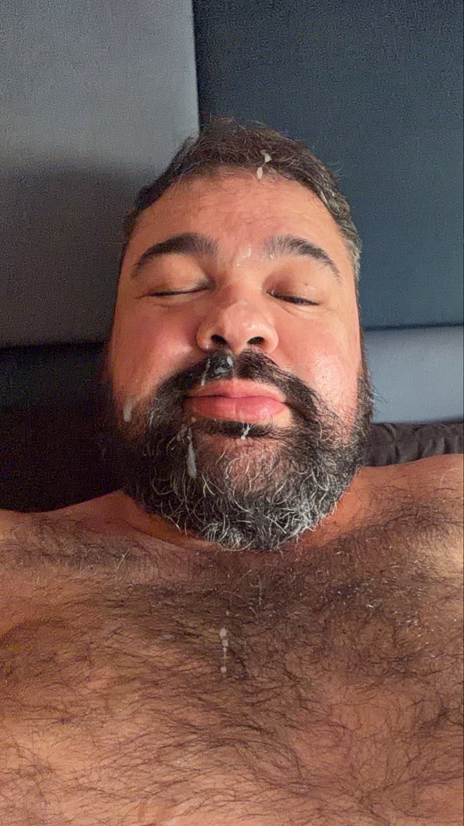 urso_versatilsp's tweet photo. Não deu tempo de gravar, mas hoje o tesão tava no talo e espirrou muito rs https://t.co/TgHTlmPPQA