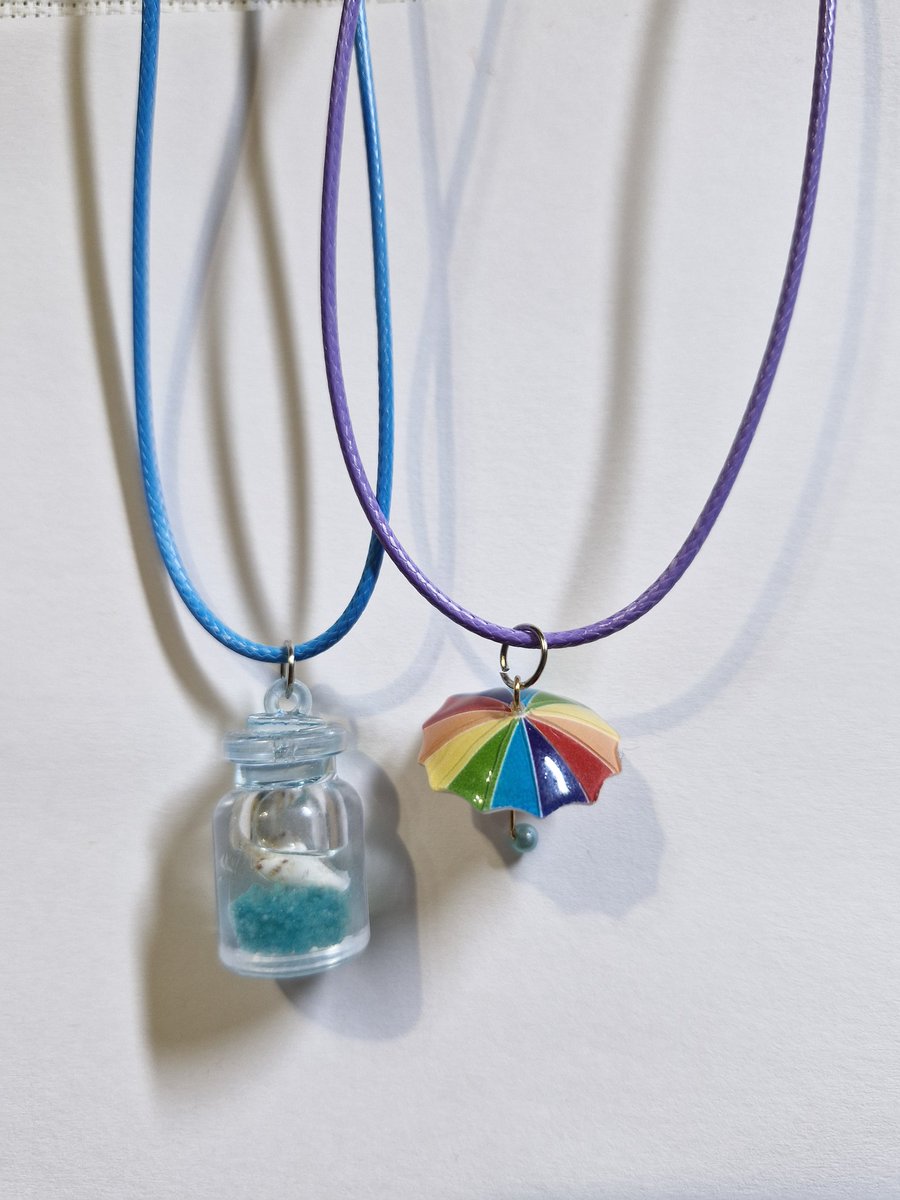 OlesjaNone's tweet image. Друзі, маю на продаж декілька маленьких кулонів. Може кому треба на подарунок☺️ Ціна 50 грн