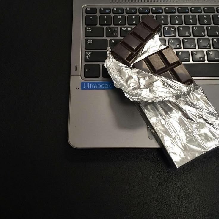 :-)    คนเรามักมองไม่เห็นความชั่วของคน
   ที่เรารัก และมองไม่เห็นความดีของคนที่
   เราเกลียด ขอฝ่าบาทจงระวังเรื่องนี้
    -เว่ยเจิง-

#คําคมความรู้สึก #คําคมชีวิต #แคปชั่น
#คำคมเตือนใจ #แคปชั่นคำคม