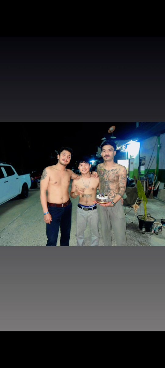 ..บักเซียง มันต๋ายแล้ว..🤣 tweet media