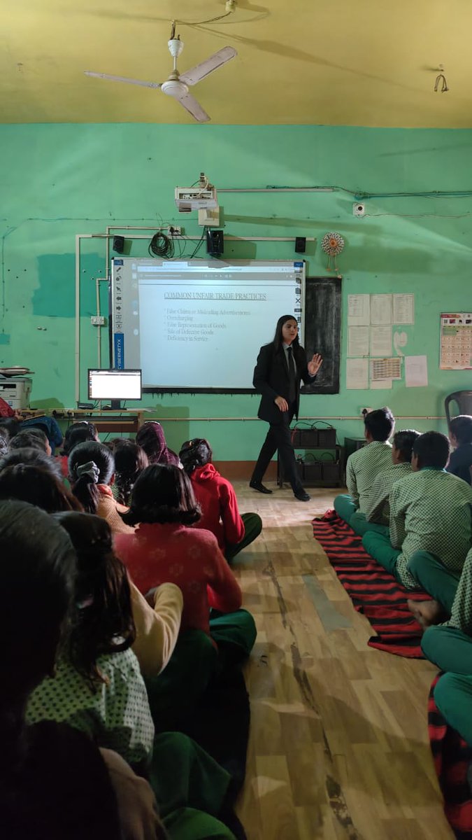 CCRP_NUSRL's tweet photo. Rajnandini, a first-year member of the Chair on Consumer Research and Policy, took an initiative to spread consumer awareness in her hometown. 
We appreciate her efforts and remain committed to promoting consumer rights at the grassroots level. https://t.co/D13Wh4kC1H