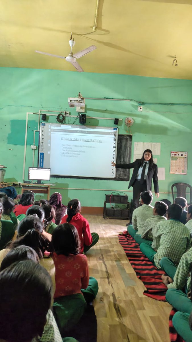 CCRP_NUSRL's tweet photo. Rajnandini, a first-year member of the Chair on Consumer Research and Policy, took an initiative to spread consumer awareness in her hometown. 
We appreciate her efforts and remain committed to promoting consumer rights at the grassroots level. https://t.co/D13Wh4kC1H
