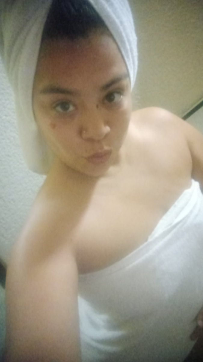 EstrellaDiva92's tweet photo. Nada mejor k bañarse y acordarse de su hombre y mandarle estás fotitos tan provocativas y sin nada te amo baby tu sabes 😘😇🫂😍❤️ https://t.co/ZrYyX5t2no