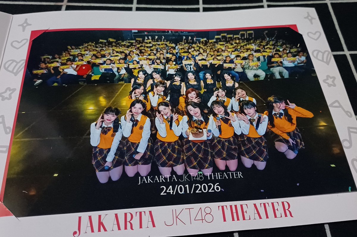 lazzuuu_'s tweet photo. gundam gurl @Levi_JKT48 πβ¨οΈ
may your 17th year be full ofΒ Level UpΒ moments and stellar performances π
#LatePost ππ»
#LEV17ATE
#SeventeenthStep https://t.co/jJDH4zZOtc