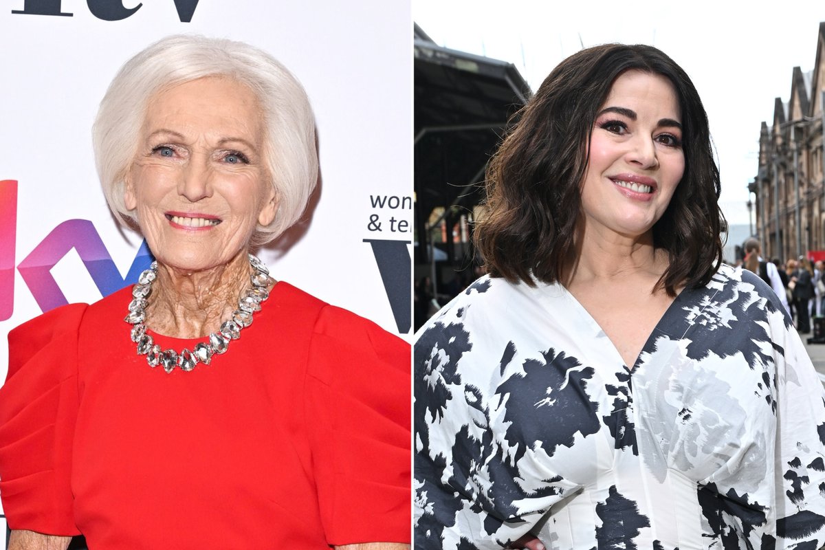 RadioTimes's tweet image. Mary Berry delivers her verdict on Nigella Lawson joining Great British Bake Off in judging role #GBBO

radiotimes.com/tv/entertainme…