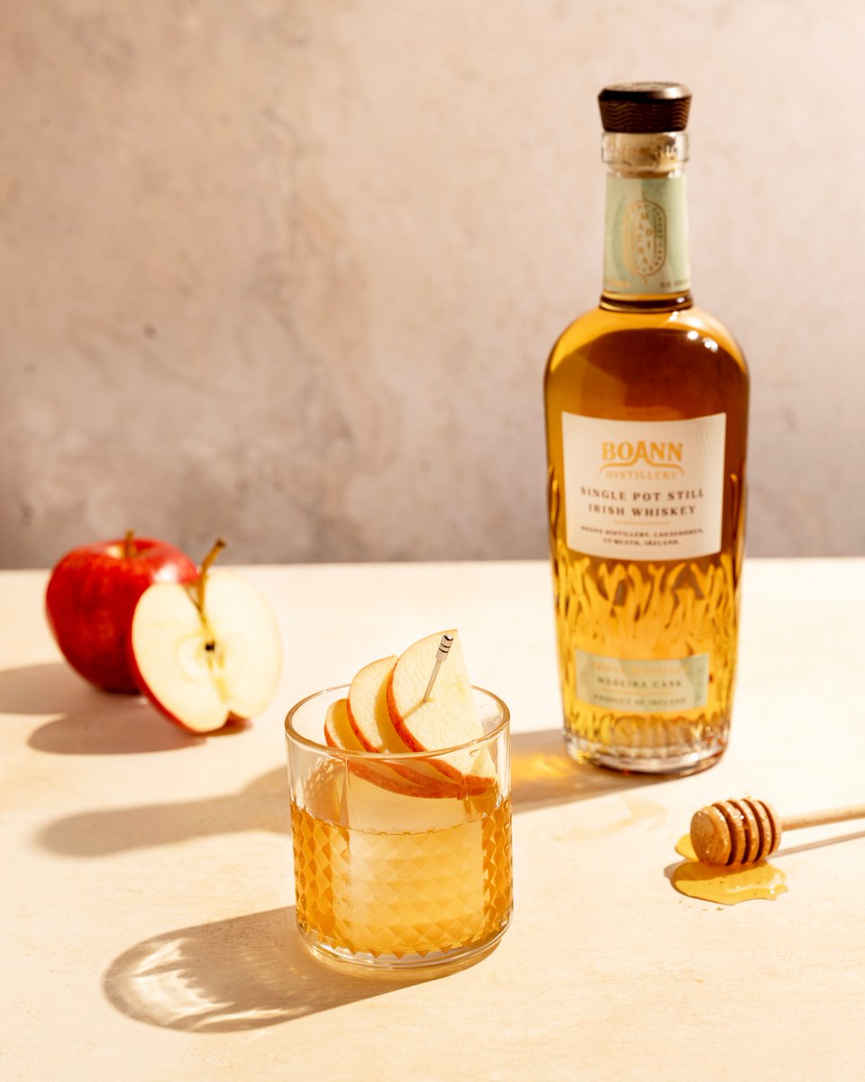 Boanndistillery's tweet image. Enjoy an #OldFashioned this long weekend: Add a large ice cube to a tumbler with 50ml #BoannSinglePotStillIrishWhiskey Madeira, 10ml Calvados, 10ml honey, 10ml ginger syrup, 2 dashes of Angostura bitters &amp;amp; plum bitters. Stir well, garnish with red apple &amp;amp; enjoy 🥃