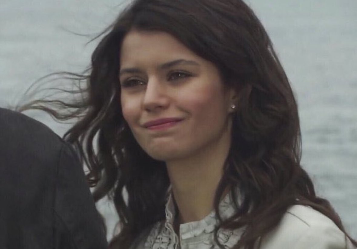 laf anlatmaya çalıştığım kişinin tam bir beyinsiz olduğunu anlamışımdır