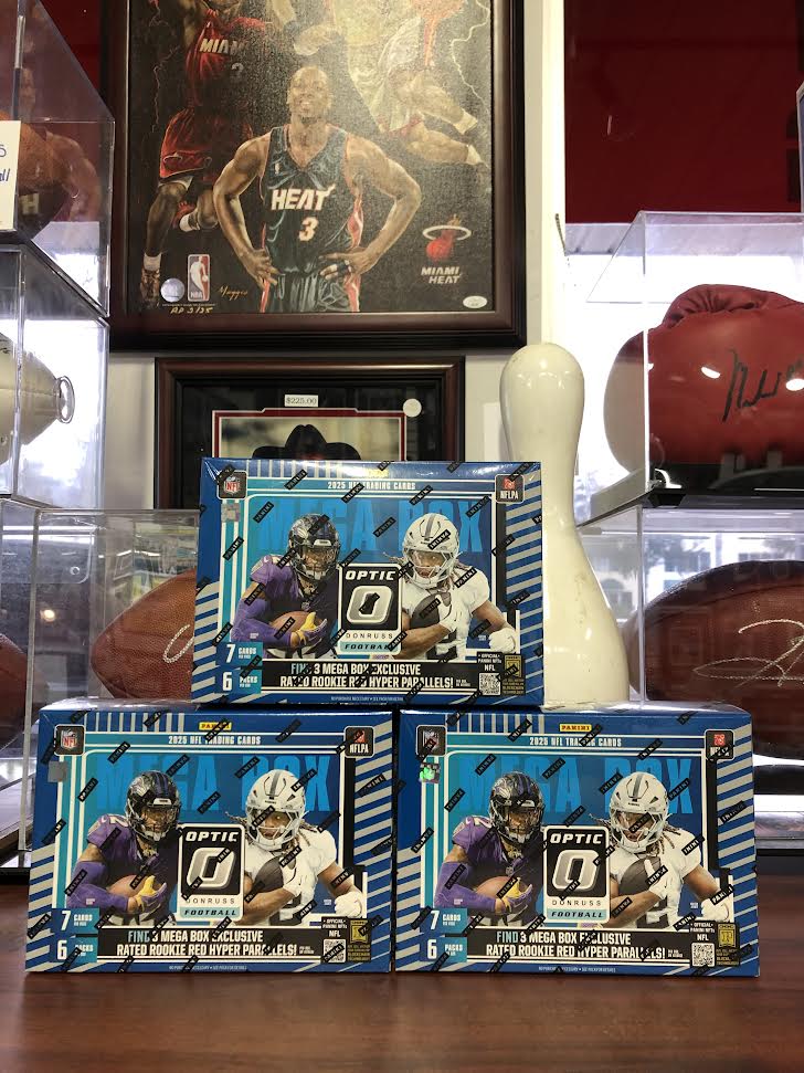 Hollywood Collectibles tweet media