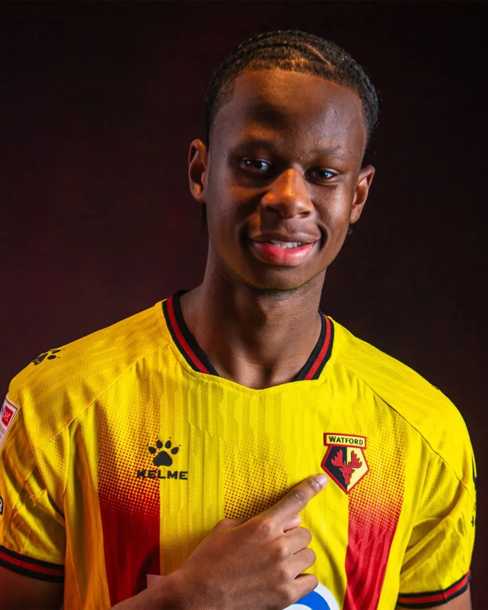 boomsportsrdc's tweet photo. 💣 OFFICIEL🗞️: Stephen Mfuni à Watford, c'est fait !
Comme annoncé, Stephen Mfuni rejoint Watford FC sous la forme d’un prêt jusqu’à la fin de la saison.
#Boomsportsrdc #Officiel #WatfordFC #Mfuni https://t.co/MYAEUrWlXu