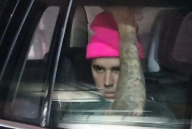 prefiro acreditar que é mentira, se for verdade meu humor vai mudar drasticamente pra pior pq justin bieber em copacabana é o pior cenário possível