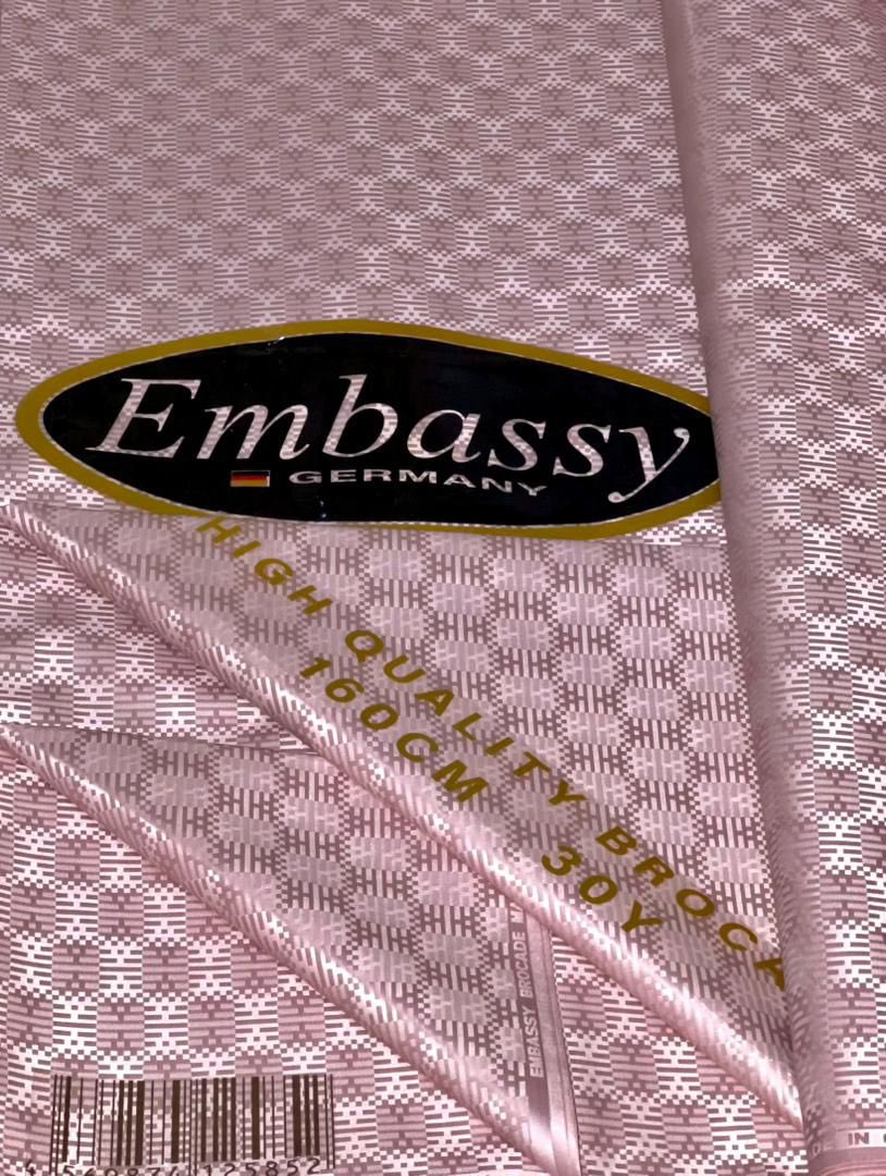 Embassy Brocade! Available for pickup or delivery 🛒🛍️🚚🛫

Price: 15k per yard

DM if interested 📩💯
WhatsApp/Call: 09037366334

Kano, Nigeria 🇳🇬📍

1/2🔥🔥