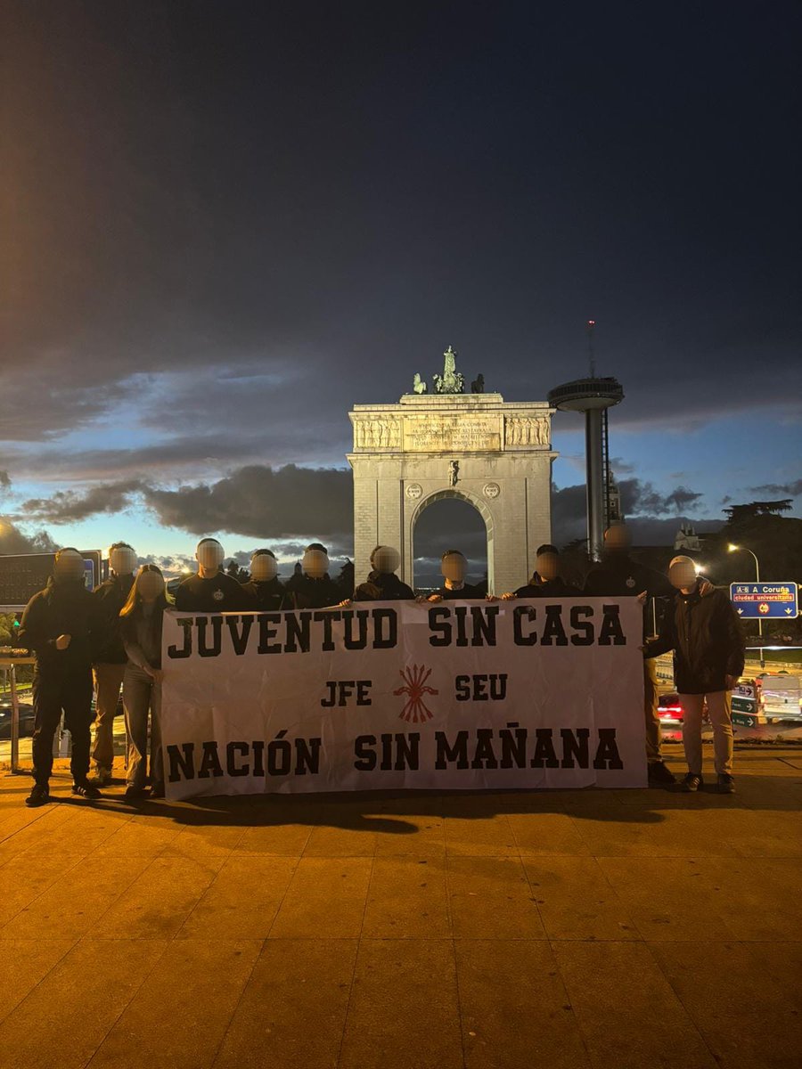JFalange's tweet image. No te resignes a vivir la vida de miseria a la que nos quieren condenar.
El 6 de febrero a las 20:00 todos a Moncloa a luchar por nuestro futuro.