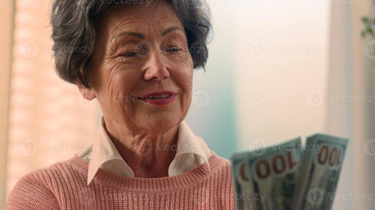 🔴 FLASH | 75% des retraités REFUSENT une baisse de leur pension si cela pouvait garantir une retraite aux générations suivantes. 🤑🤶 (Opinion Way)