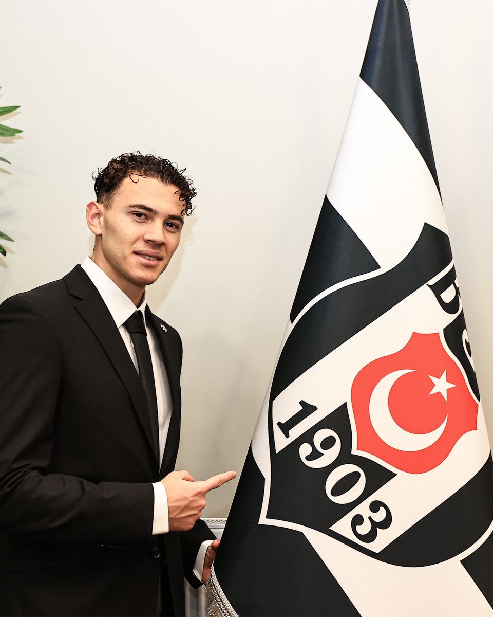 Resmi Açıklama | Kristjan Asllani

🔗 bjk.com.tr/tr/haber/93504