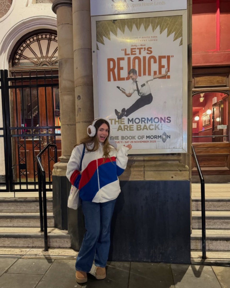 bookofmormonuk's tweet photo. We love seeing how much this show has changed your lives! 💛

Keep tagging us in your visits. 👋 https://t.co/nSrx4XXFA2