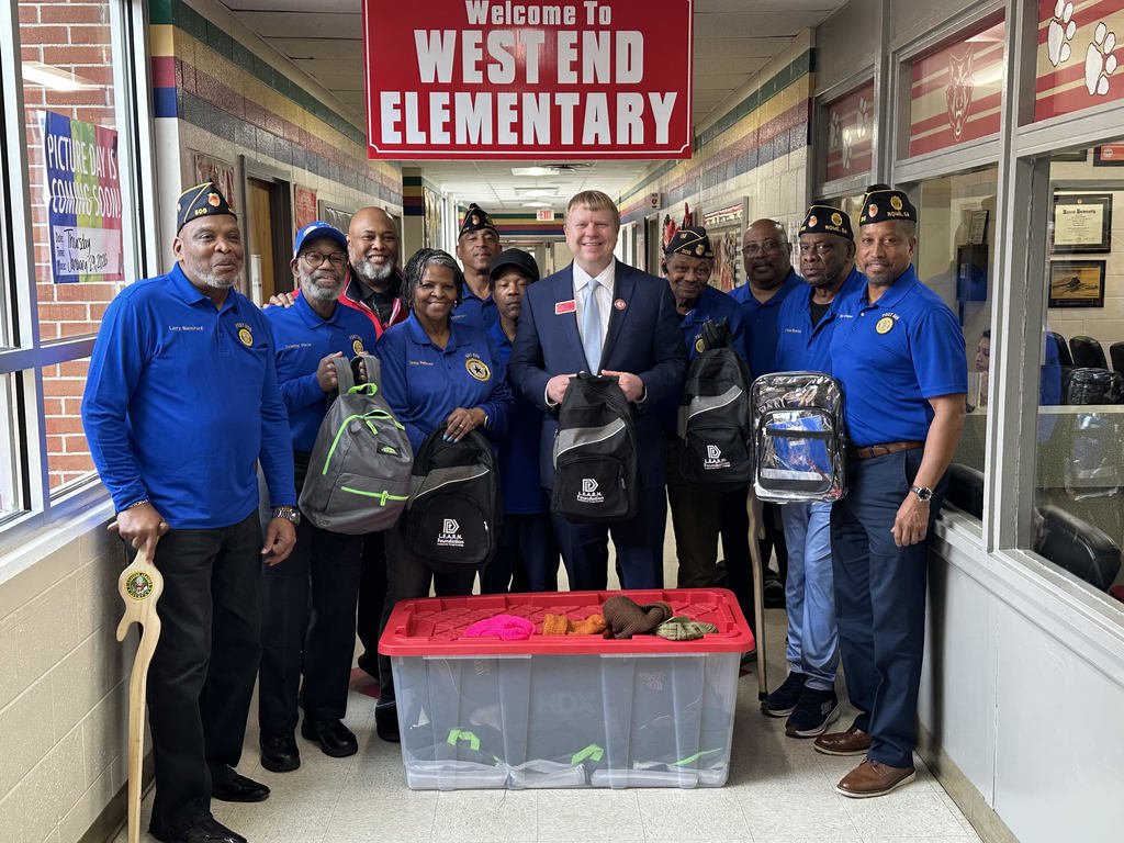 Thank you American Legion Post 506 for donating bookbags filled with school supplies to our school! Your generosity is making a big difference, one backpack at a time. 💙🎒