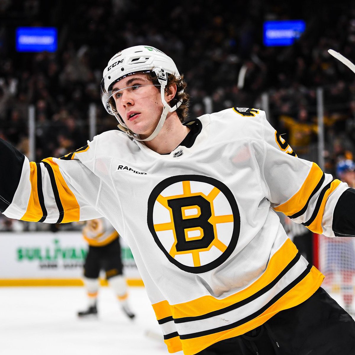 Leafslatest's tweet photo. Thursday, January 29th, 2026 might have been one of the most painful/rough days to be a Leafs fan in recent memory:

🔹 In Seattle, the Leafs lost their 6th straight game, falling 10 points out of a playoff spot

🔹 In Seattle, Jared McCann (someone the Leafs traded for but didn’t protect) scores against the Leafs for his 15th of the season

🔹 In Boston, Fraser Minten, who the Leafs traded last season, scores his 15th goal of the season and has 8 goals and is +15 in his last 15 games, playing on the Bruins’ first line — and Boston owns the Leafs’ 1st-round pick this season

🔹 In Pittsburgh, Connor Dewar, who the Leafs traded last season, scores 2 goals to add to his 13 on the season in a Penguins win

🔹 In Edmonton, former Leaf Zach Hyman (who walked in free agency) scores twice in the Oilers’ comeback win and has an NHL-best 20 goals since December 11

🔹 In Vegas, Mitch Marner scores in the dying seconds of the game to send it to overtime (would lose in the shootout)

Man.. 😭😭

#leafsforever