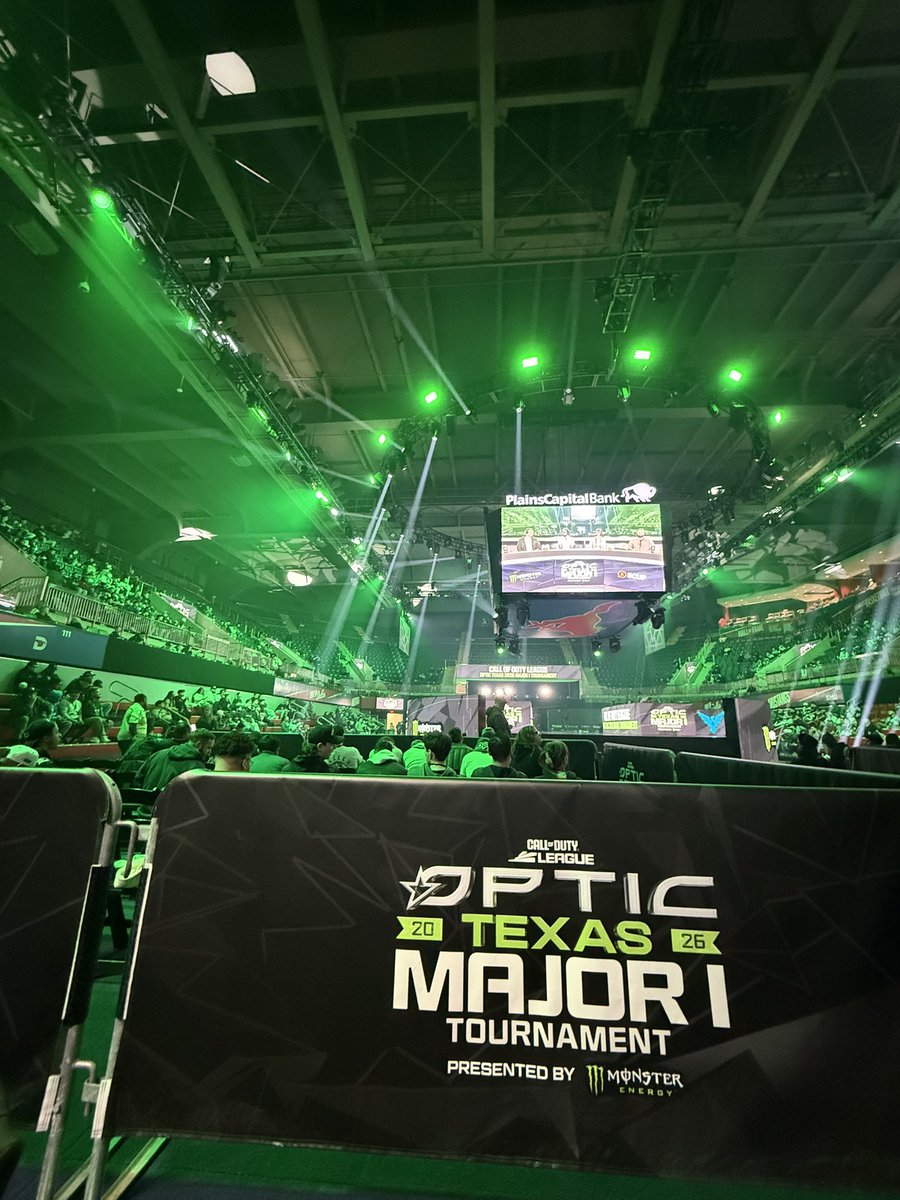 OpTic MBoZe tweet media