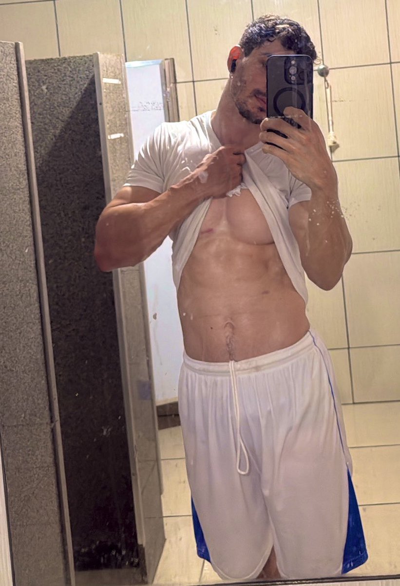 freitazon's tweet image. 