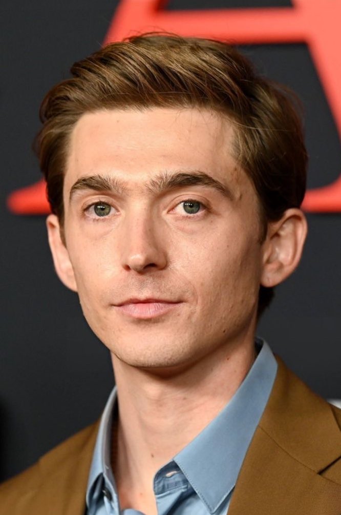 faistqs's tweet image. . @josephquinn tu vai pagar caro