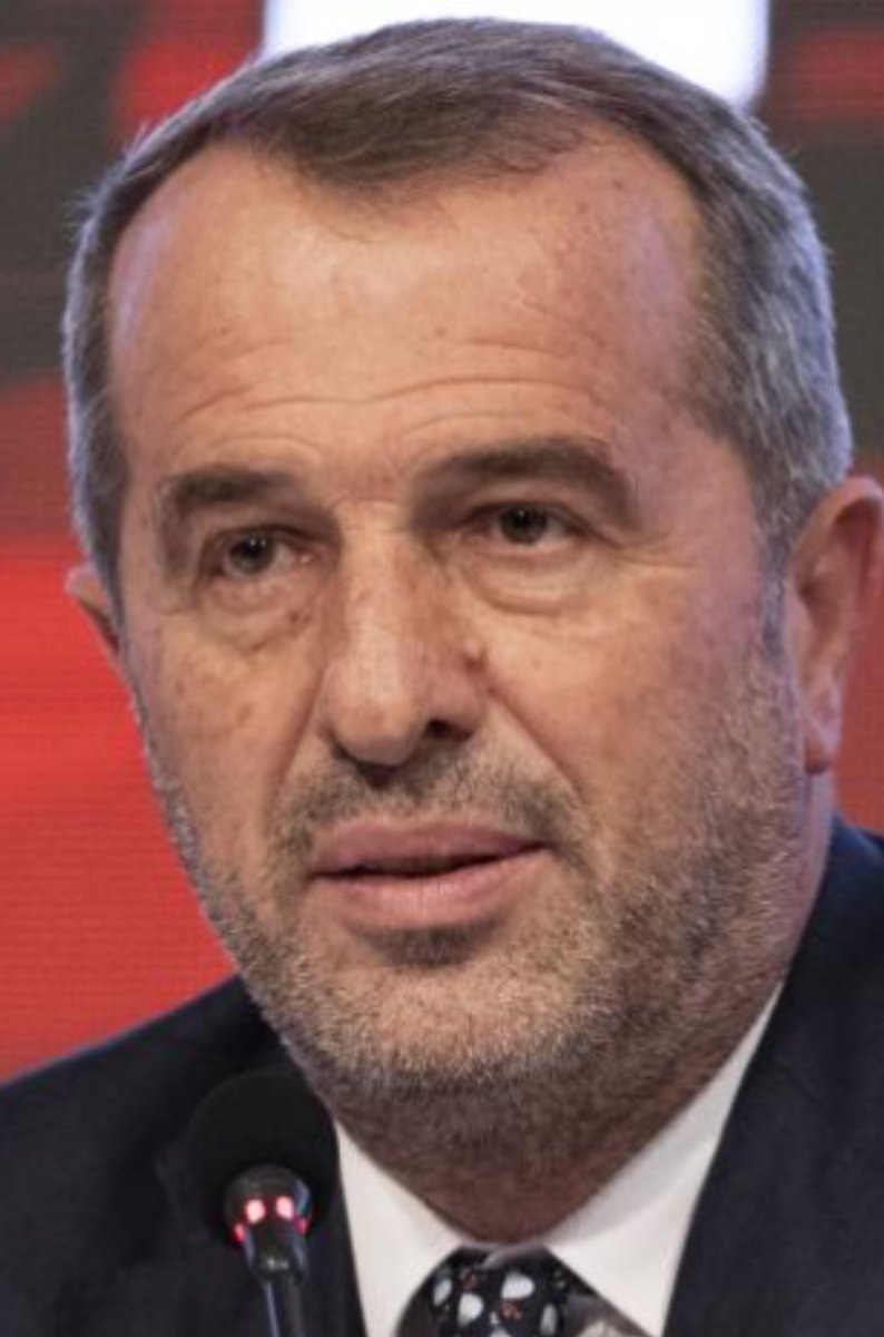 GsCommandos's tweet image. Guendouzi - 30 milyon euro
Lookman - 40 milyon euro
Kante’ye yıllık - 15 milyon euro

11 yıldır şampiyon olamayan Fenerbahçe DEVRE ARASI bu paraları nereden buluyor Diye sordun mu SAFFEEEET ?

#TransferlerNerede 
Fatih ürek son dakika yağız sabuncuoğlu Fatih tekke…