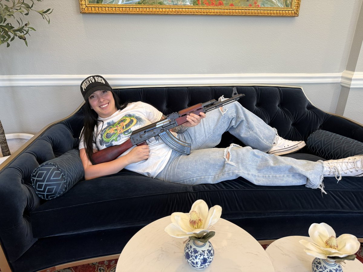 NiccyBells tweet media